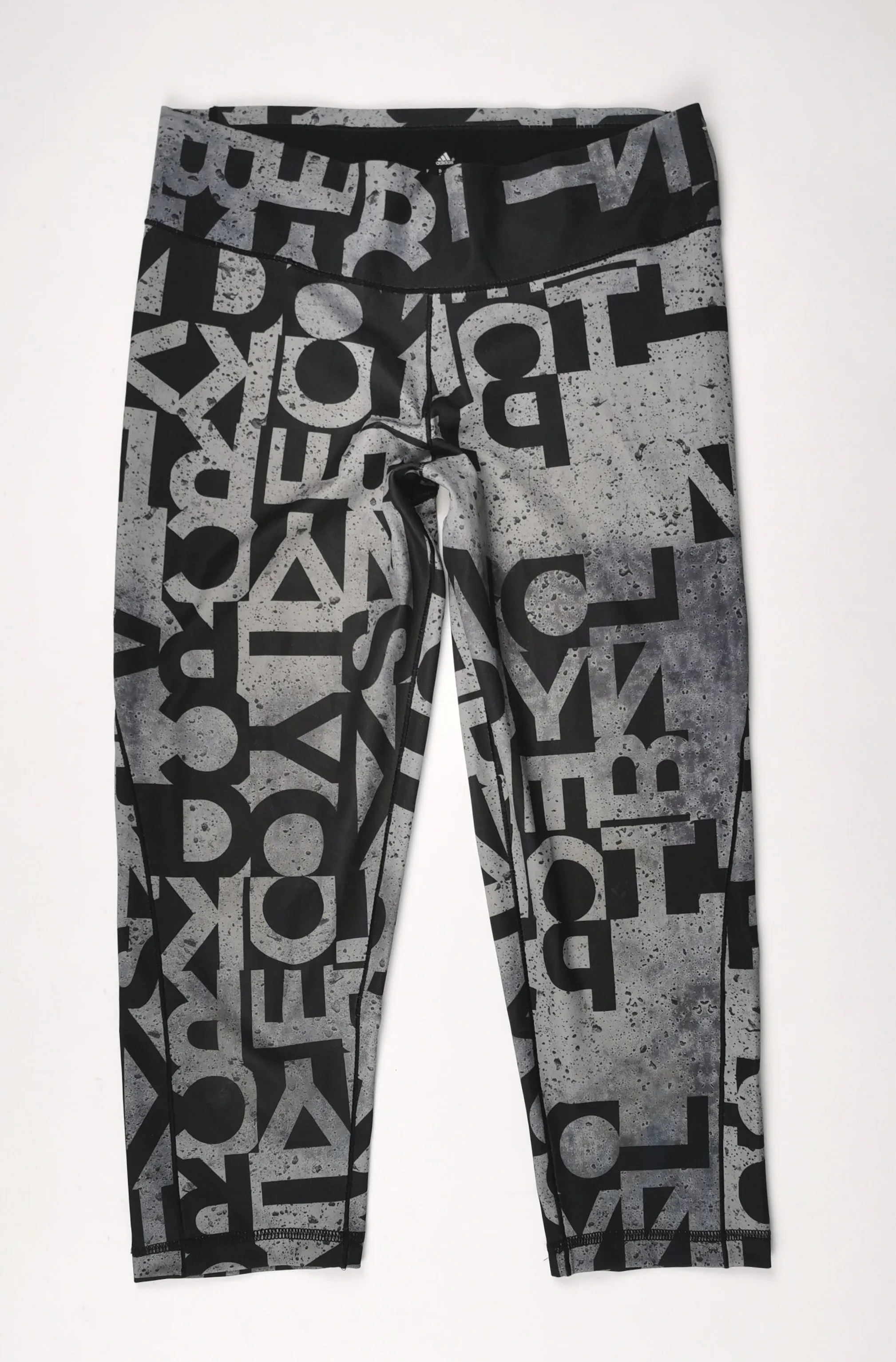 WOMENS SIZE SMALL or TEEN GIRL - ADIDAS, Athletic 3/4 Length Cropped Yoga Pants VGUC B34